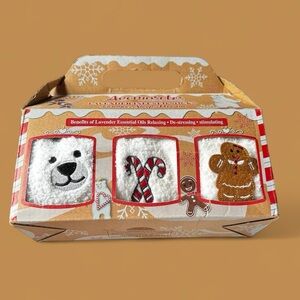 Aromasoles By Minxny Holiday Gift Set - Lavender infused Holiday Sock Set.